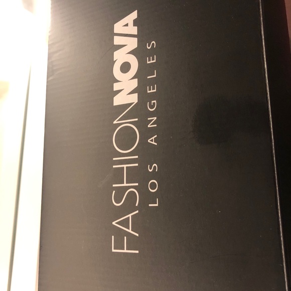 Fashion Nova Heels - Picture 3 of 6